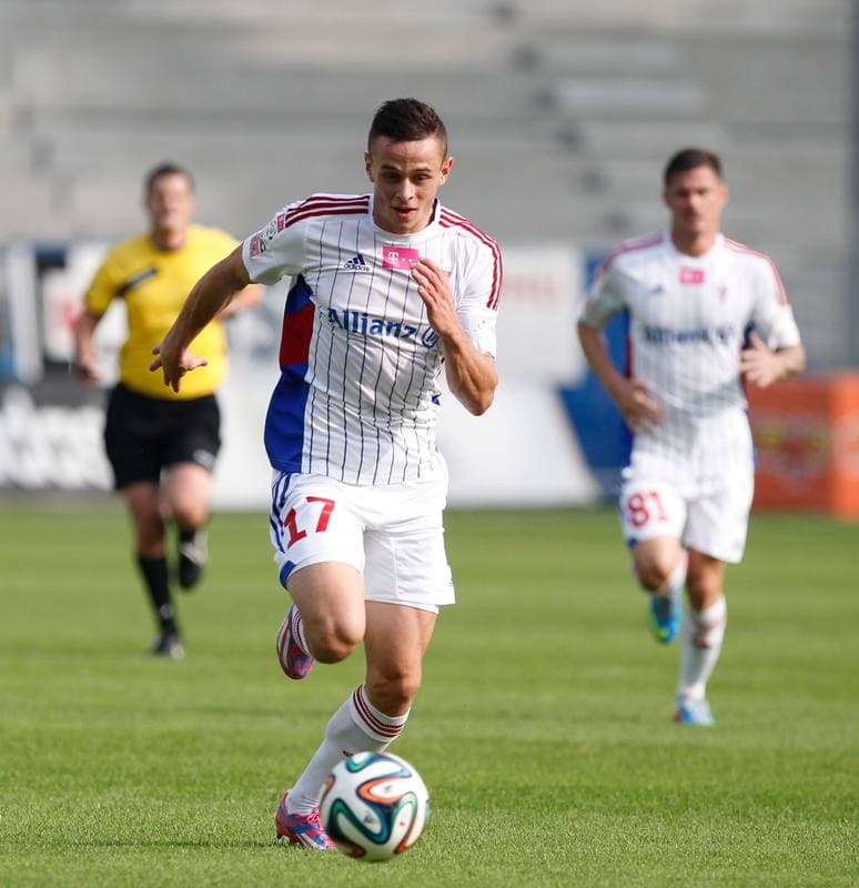 Football. PKO BP Ekstraklasa. Gornik Zabrze - Piast Gliwice. 01.12.2015