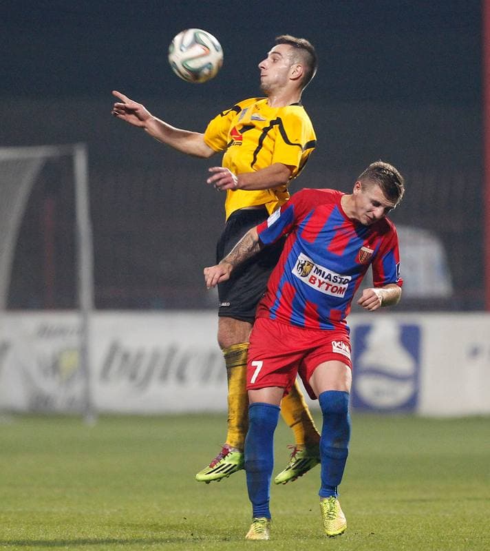 Football. III Liga Opolsko - Slaska. Polonia Bytom - Polonia Laziska Gorne. 11.11.2014