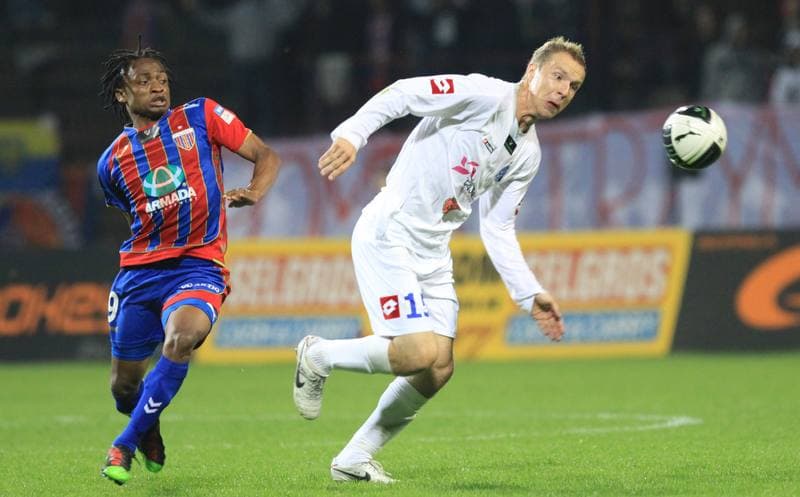 Football. Ekstraklasa. Polonia Bytom - Ruch Chorzow. 18.09.2010