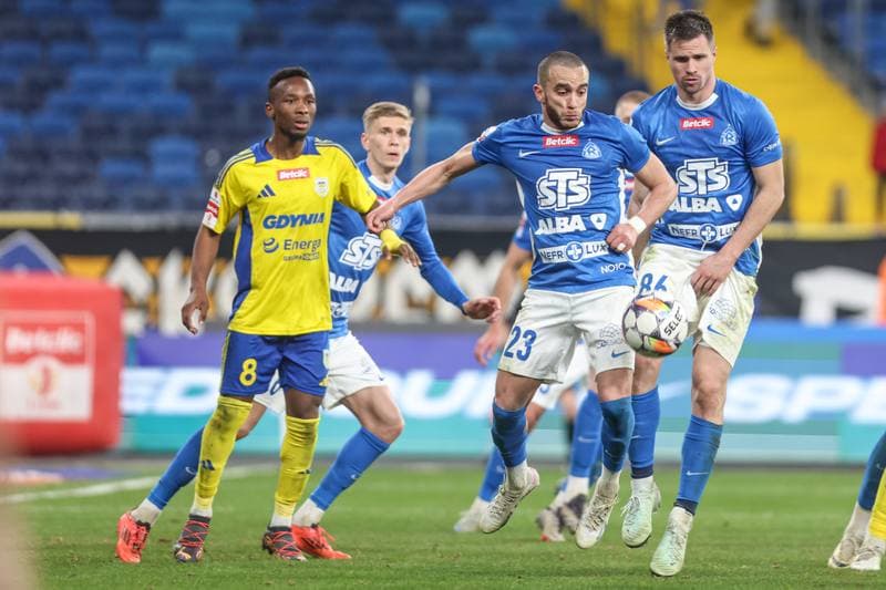 Football. Betclic I Liga. Ruch Chorzow - Arka Gdynia. 08.03.2025