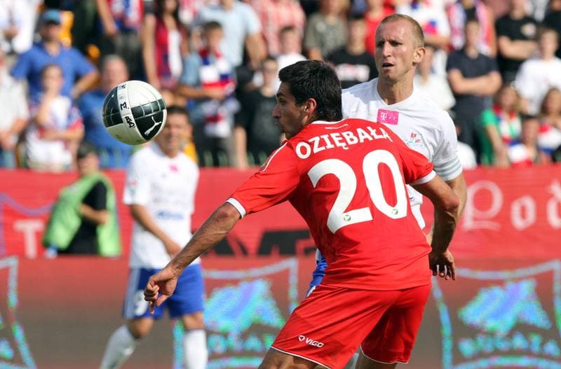 Football. T-Mobile Ekstraklasa. Podbeskidzie Bielsko-Biala - Widzew Lodz. 14.08.2011