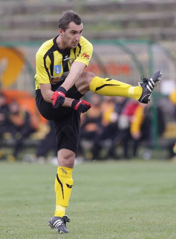 Football. Bytom I liga. Ruch Radzionkow - Pogon Szczecin. 16.10.2010