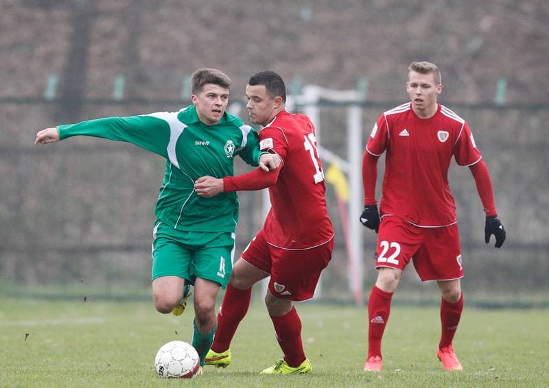 Football. III Liga Opolsko Slaska. Grunwald Ruda Slaska - Piast II Gliwice. 15.11.2014