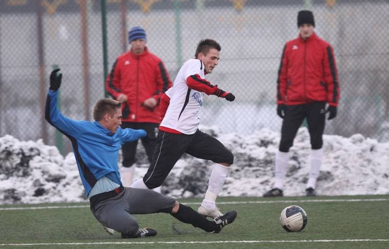 Football. Sparing. Gornik Zabrze - Hutnik Krakow. 28.01.2011