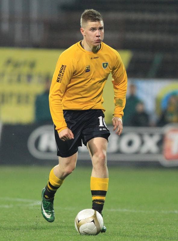 Football. I liga. GKS Katowice - Warta Poznan. 02.04.2010
