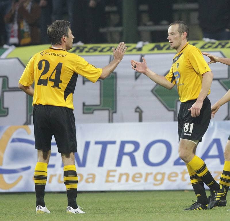 Football. I liga. GKS Katowice - Sandecja Nowy Sacz. 23.10.2010