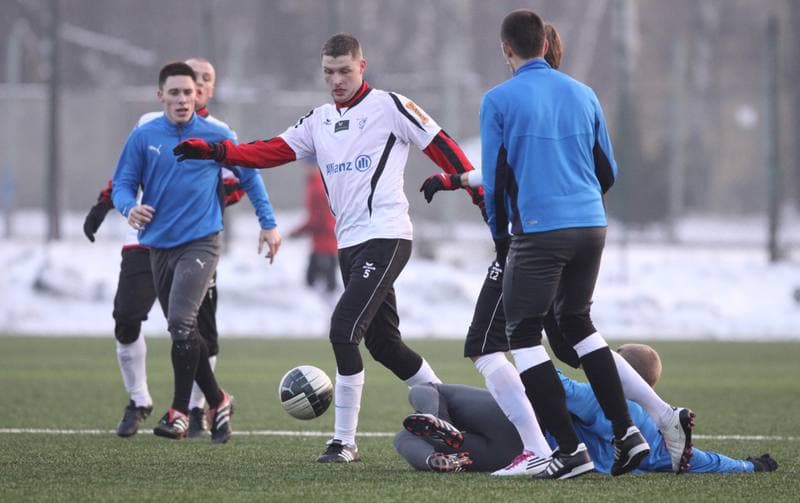Football. Sparing. Gornik Zabrze - Hutnik Krakow. 28.01.2011