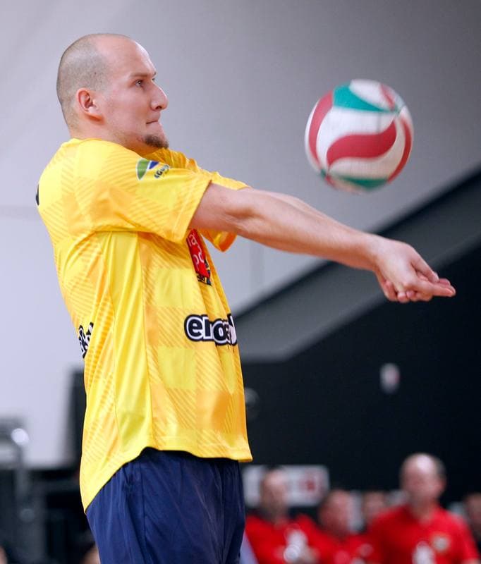 Football. Legendary Cosmic Match. Kabarety - Przyjaciele. 06.01.2014