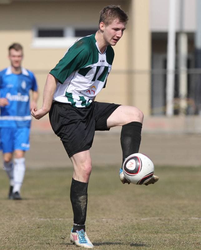 Football. II liga. ROW Rybnik - Baltyk Gdynia. 18.03.2012