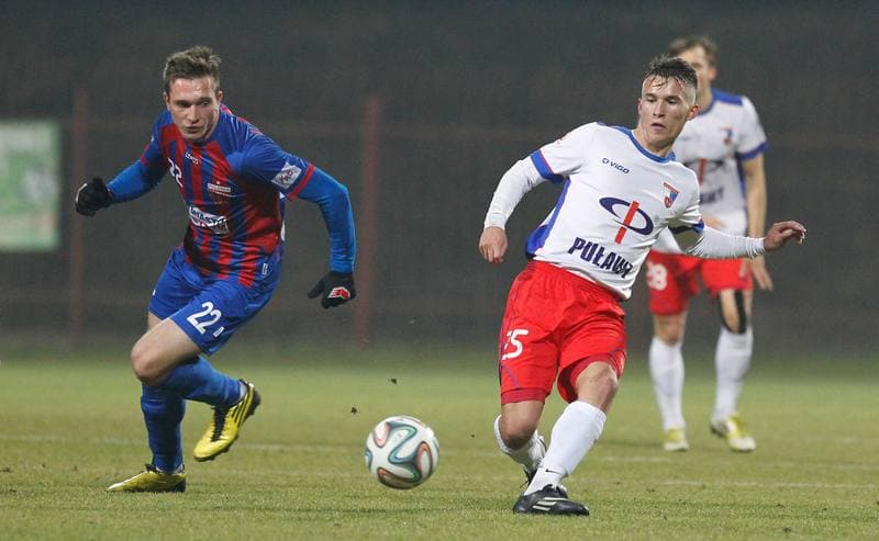 Football. II Liga. Polonia Bytom - Wisla Pulawy. 28.11.2015