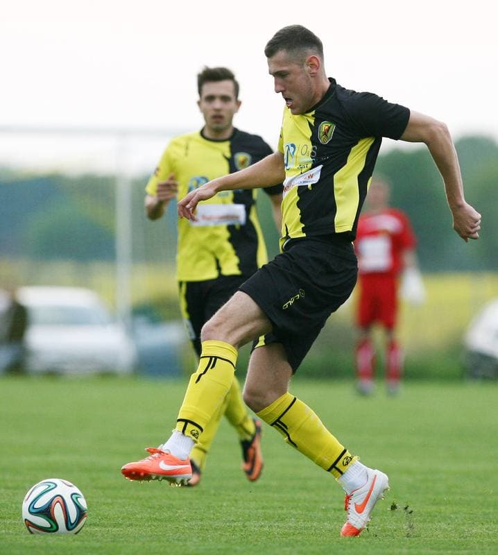 Football. IV Liga Slaska Gr I. Przyszlosc Ciochowice - Ruch Radzionkow. 12.05.2015