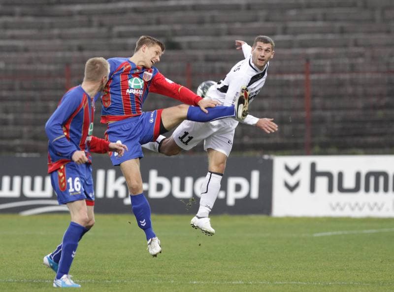 Football. Bytom Ekstraklasa. Polonia Bytom - Arka Gdynia. 13.11.2010