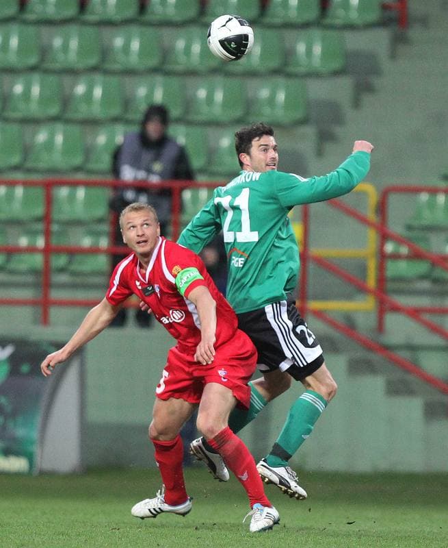 Football. Belchatow Ekstraklasa. GKS Belchatow - Gornik Zabrze. 08.04.2011