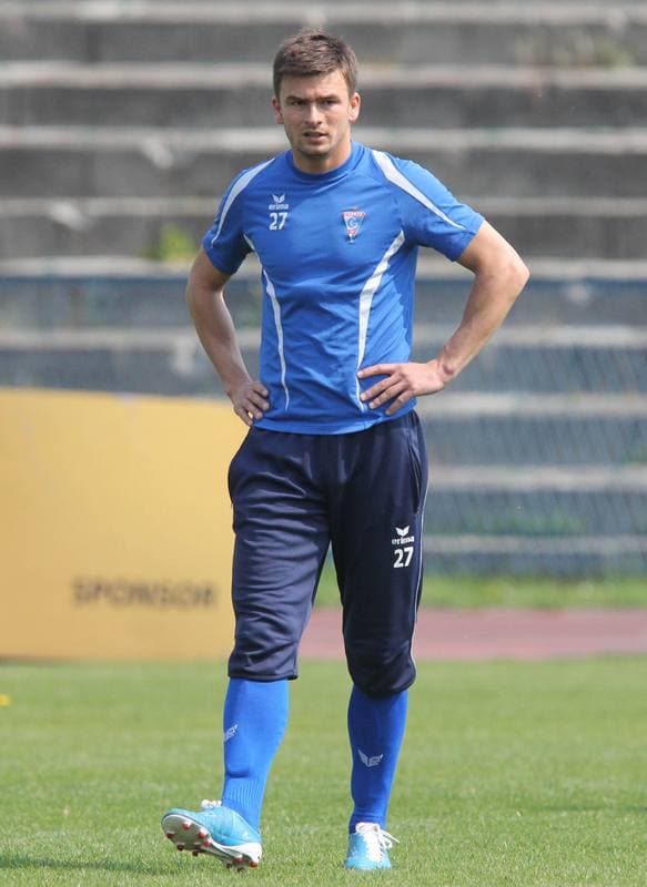 Football. Gornik Zabrze. Training. 11.01.2011
