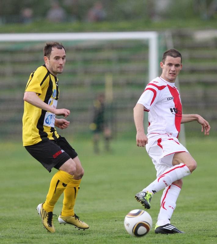 Football. Bytom I liga. Ruch Radzionkow - LKS Lodz. 29.04.2011