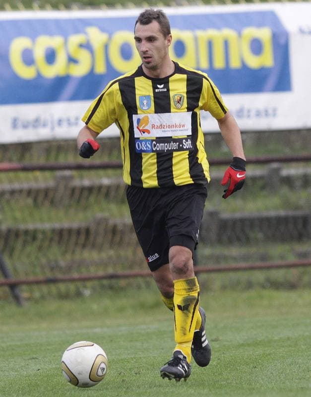 Football. Bytom I liga. Ruch Radzionkow - Pogon Szczecin. 16.10.2010