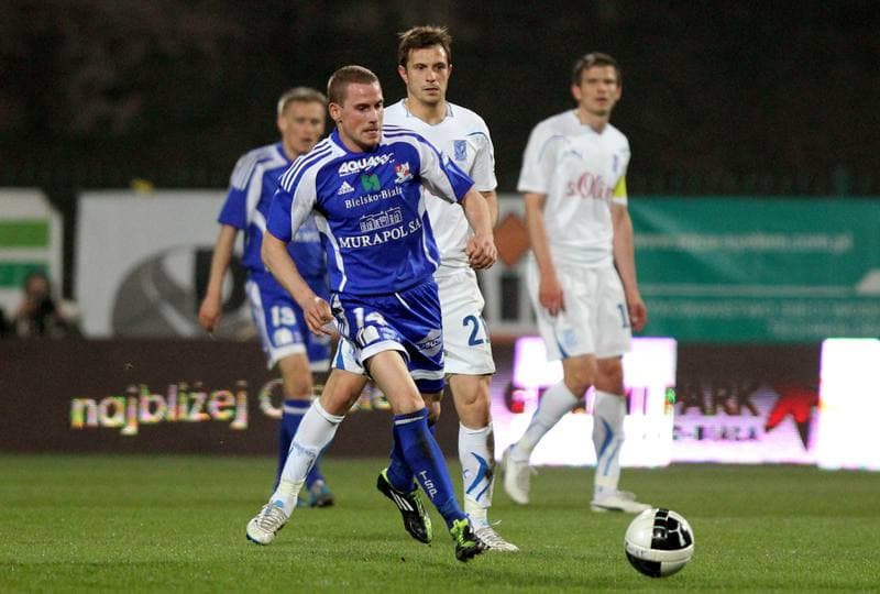 Football. Podbeskidzie Bielsko-Biala. Ruch Radzionkow - Odra Wodzislaw Slaski. 19.04.2011