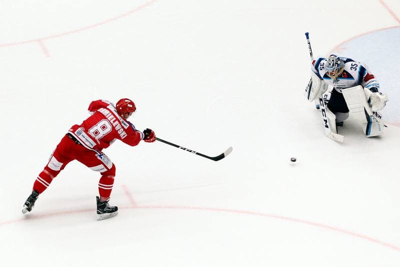 Ice Hockey. Tipsport Extraliga. Ocelari Trinec - Bili Tygri Liberec. 22.12.2017