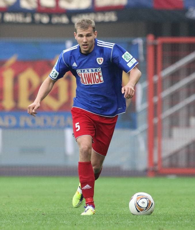 Football. Sparing. Piast Gliwice - Kolejarz Stroze. 10.03.2012