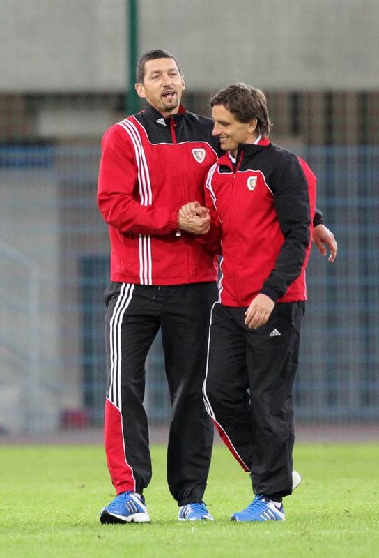 Football. Sparing. Piast Gliwice - Kolejarz Stroze. 10.03.2012
