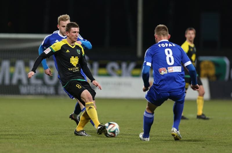 Football. I Liga. GKS Katowice - Pogon Siedlce. 19.03.2016