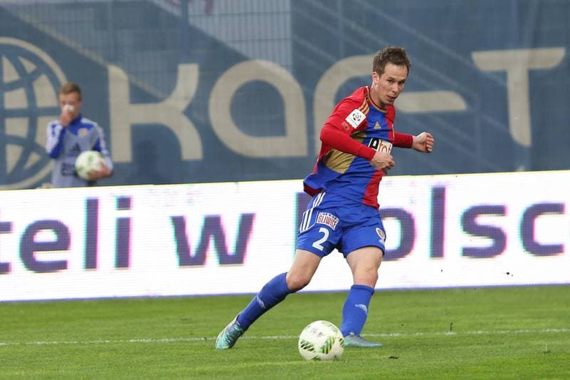 Football. Ekstraklasa. Piast Gliwice - Pogon Szczecin. 01.05.2016
