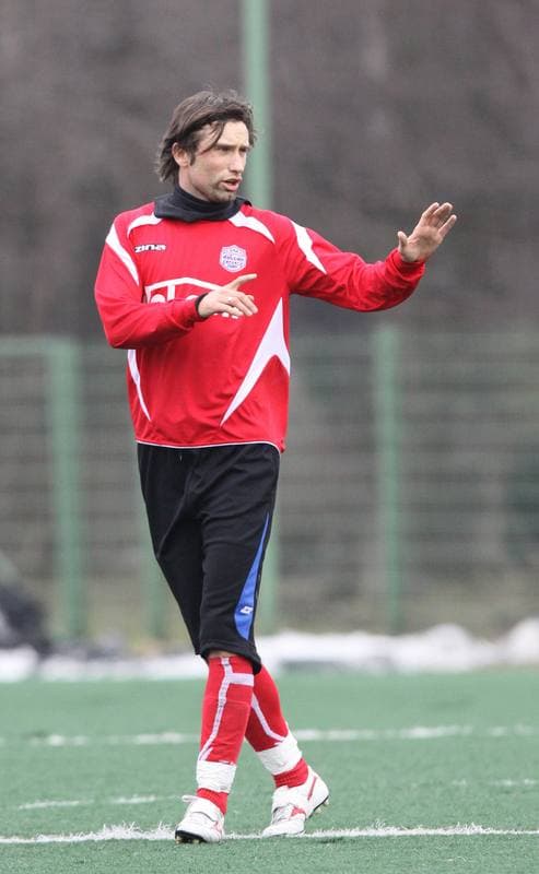 Football. Sparing. Ruch Chorzow - Dolcan Zabki. 05.02.2011