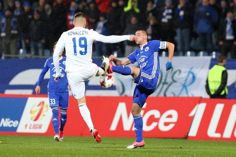 Football. Nice I liga. Ruch Chorzow - Stal Mielec. 17.11.2017
