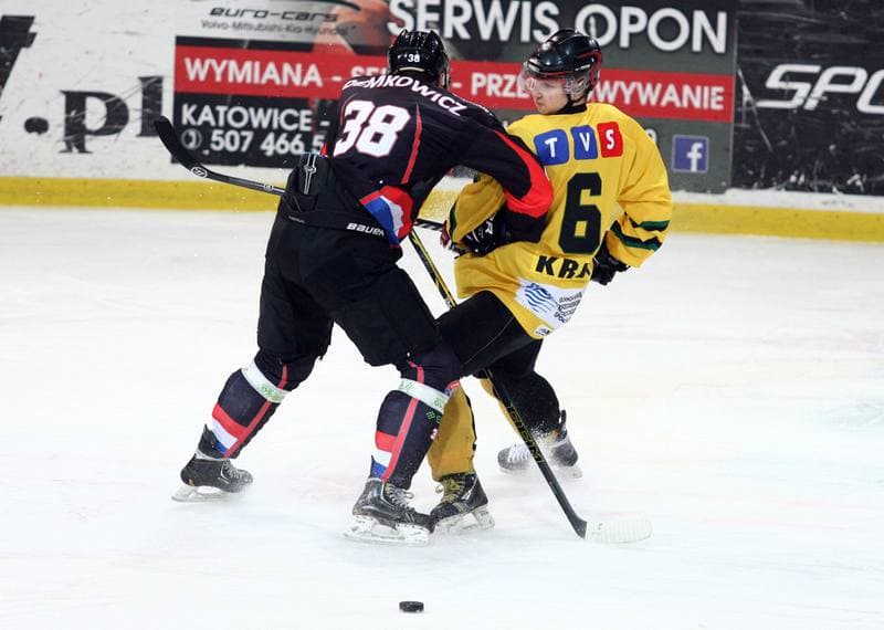 Ice Hockey. Polska Hokej Liga. HC GKS Katowice - Ciarko KH Sanok. 09.01.2015