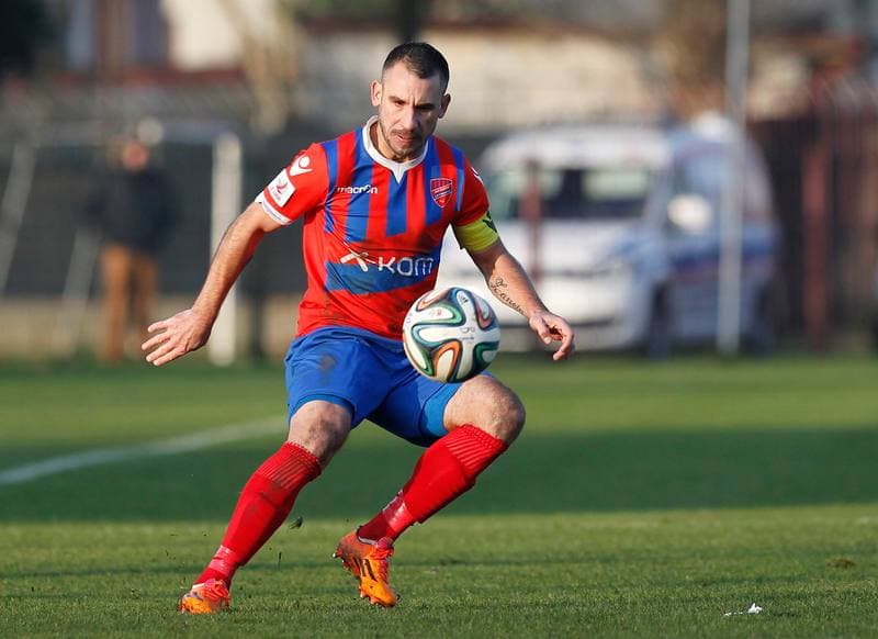 Football. II Liga. Rakow Czestochowa - Energetyk ROW Rybnik. 23.11.2014