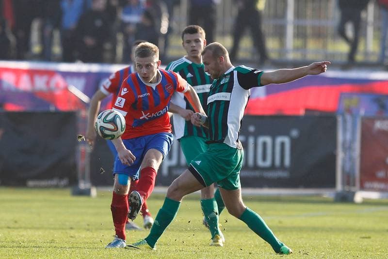 Football. II Liga. Rakow Czestochowa - Energetyk ROW Rybnik. 23.11.2014