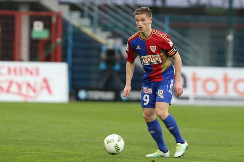 Football. Ekstraklasa. Piast Gliwice - Pogon Szczecin. 01.05.2016
