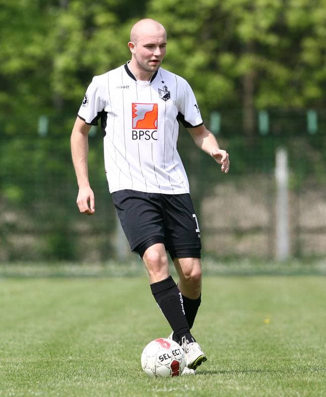 Football. III Liga Opolsko Slaska. Grunwald Ruda Slaska - Szombierki Bytom. 09.05.2015