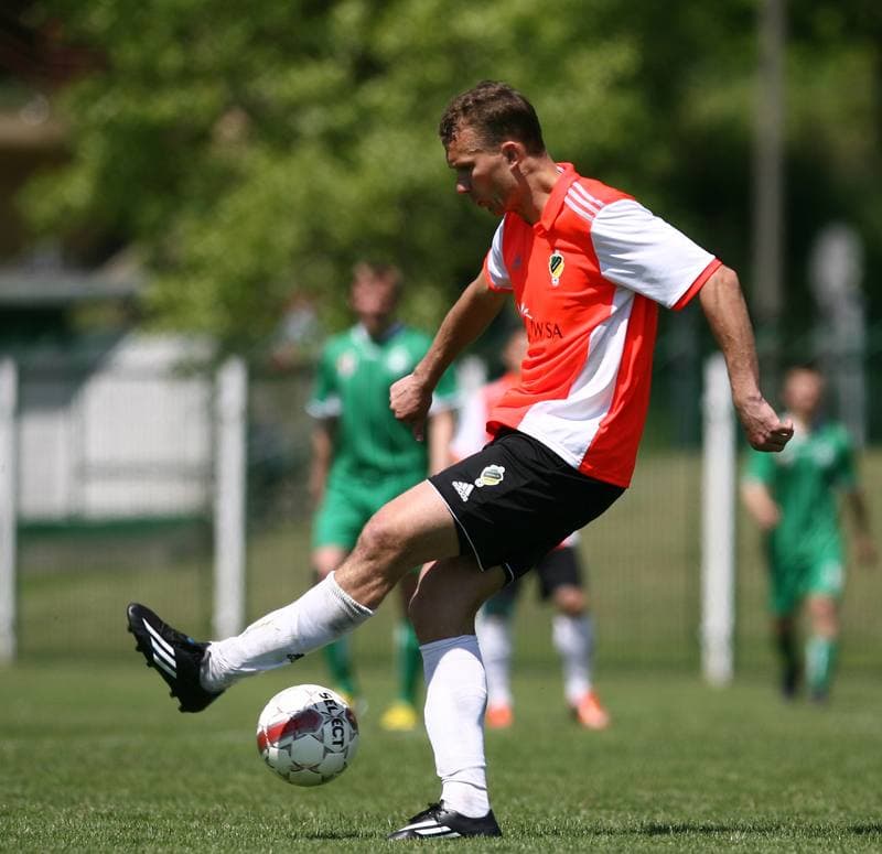 Football. III Liga Opolsko Slaska. Grunwald Ruda Slaska - Pniowek Pawlowice Slaskie. 16.05.2015