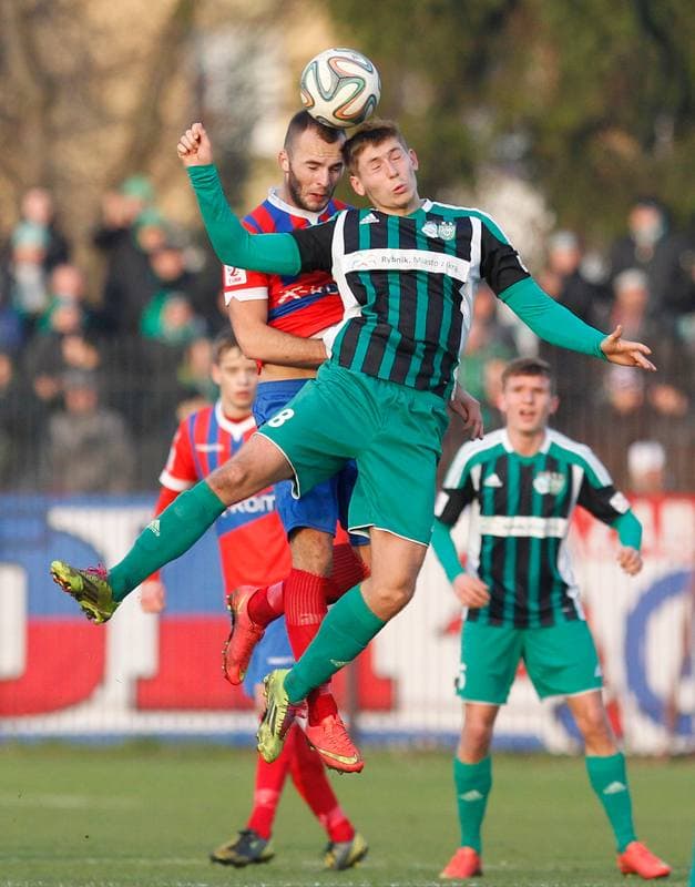 Football. II Liga. Rakow Czestochowa - Energetyk ROW Rybnik. 23.11.2014