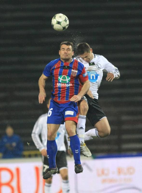Football. Ekstraklasa. Polonia Bytom - Legia Warsaw. 26.11.2010