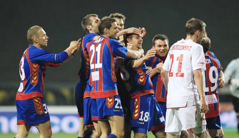 Football. Ekstraklasa. Polonia Bytom - Wisla Krakow. 20.03.2011