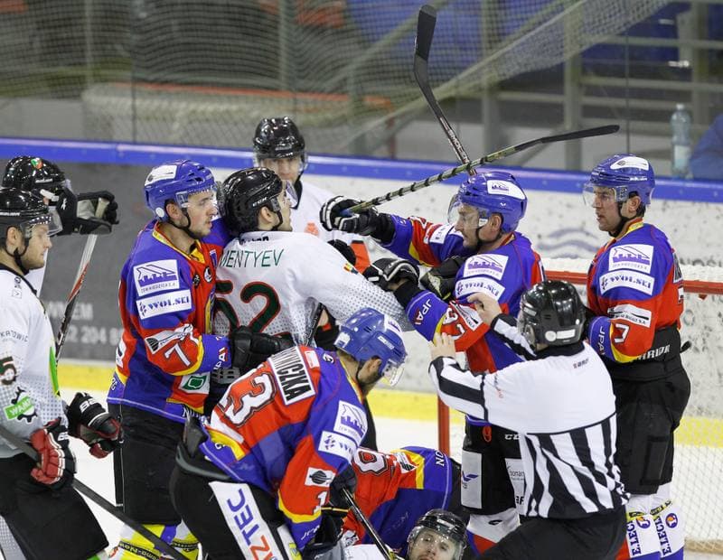Ice Hockey. Polska Hokej Liga. Naprzod Janow - Podhale Nowy Targ. 14.11.2014