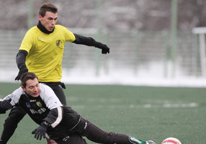 Football. Sparing. Ruch Radzionkow - Polonia Laziska Gorne. 14.01.2012