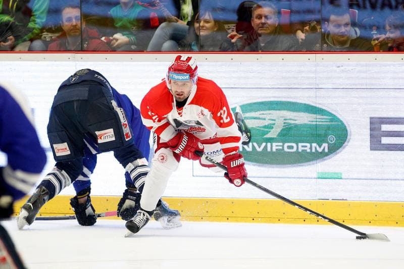 Ice Hockey. Tipsport Extraliga. Ocelari Trinec - Bili Tygri Liberec. 05.02.2017