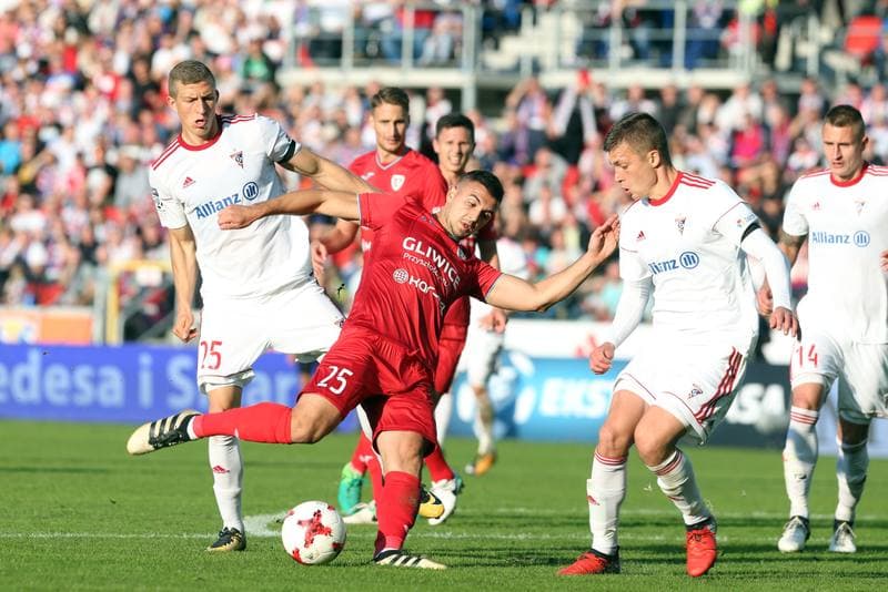 Football. Lotto Ekstraklasa. Gornik Zabrze - Piast Gliwice. 01.10.2017