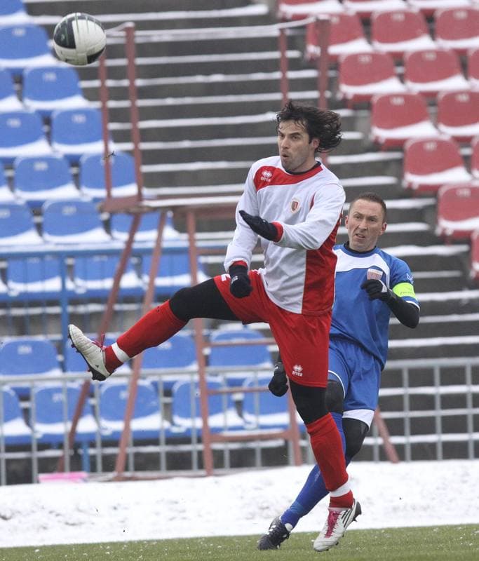 Football. Sparing. Polonia Bytom - Piast Gliwice. 19.02.2011