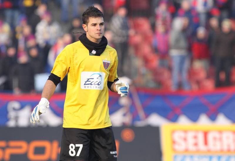Football. Ekstraklasa. Polonia Bytom - GKS Belchatow. 26.02.2011