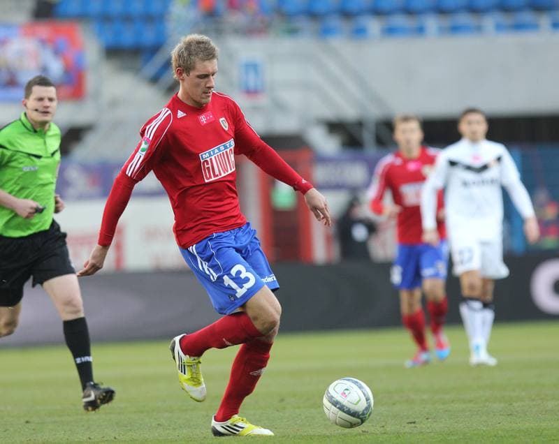 Football. T-Mobile Ekstraklasa. Piast Gliwice - Zaglebie Lubin. 02.03.2013