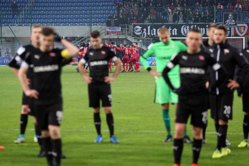 Football. Lotto Ekstraklasa. Piast Gliwice - Cracovia Krakow. 18.11.2017