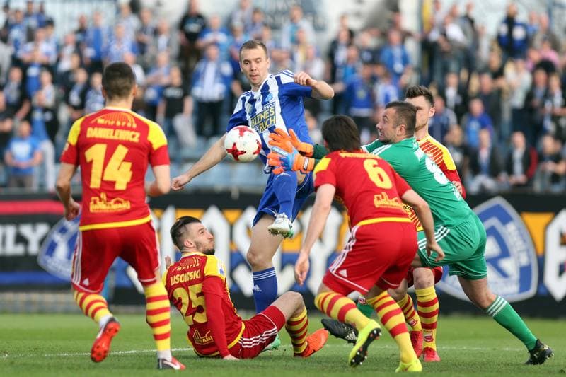 Football. Nice I Liga. Ruch Chorzow - Chojniczanka Chojnice. 11.04.2018