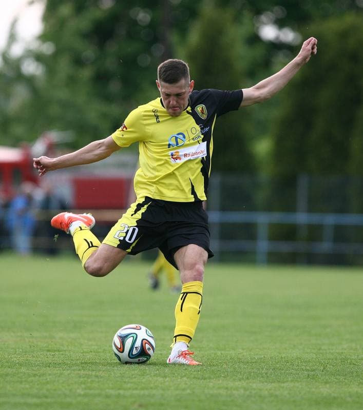 Football. IV Liga Slaska Gr I. Przyszlosc Ciochowice - Ruch Radzionkow. 12.05.2015
