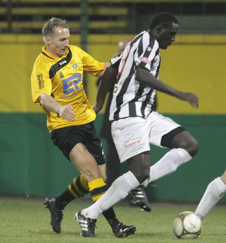 Football. I liga. GKS Katowice - Sandecja Nowy Sacz. 23.10.2010
