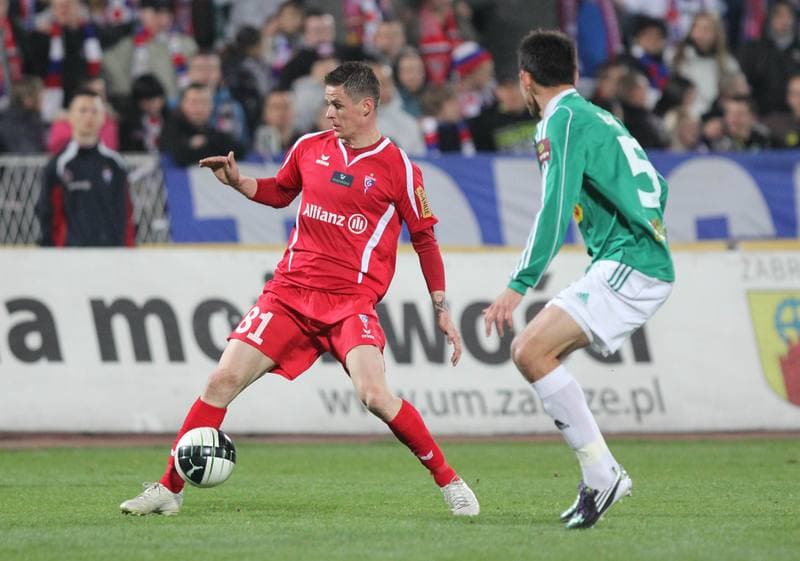 Football. T-Mobile Ekstraklasa. Gornik Zabrze - Lechia Gdansk. 10.03.2012