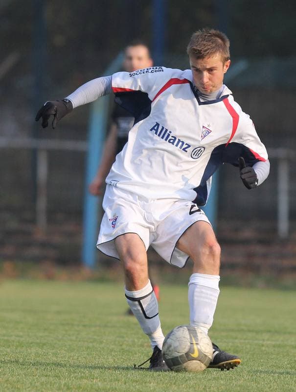 Football. A Klasa. Gornik II Zabrze - LKS 35 Gieraltowice. 23.10.2011